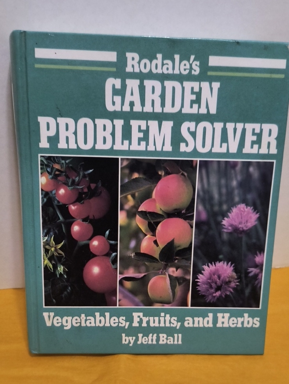 Rodale's Garden Problem Solver - Teal Gardening Guide Hardcover Preowned B9